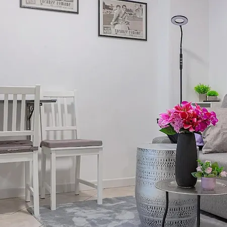 Cosy Close To Metro San Paolo Apartamento *